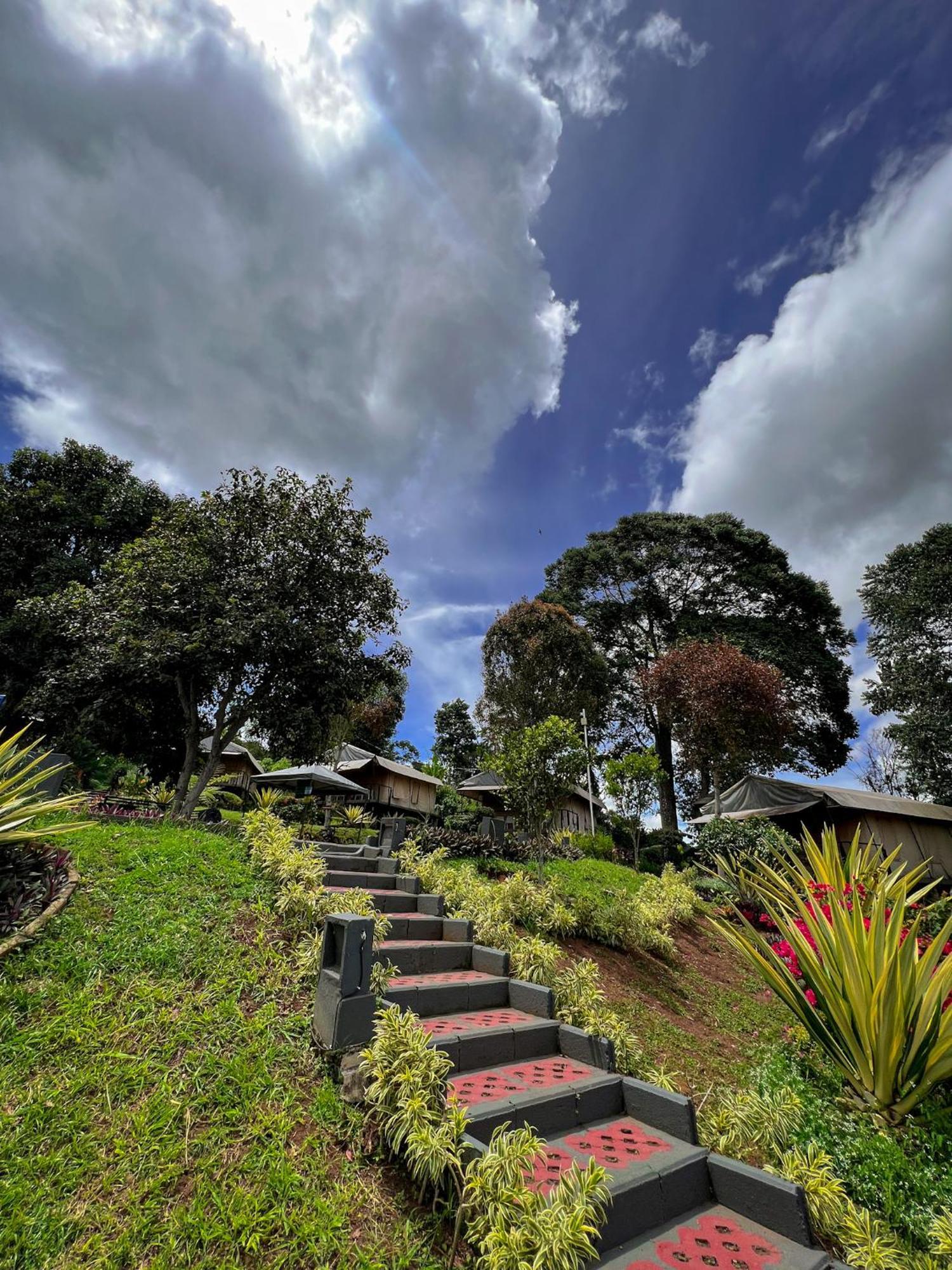 Trizara Resorts - Glam Camping Lembang Exterior foto