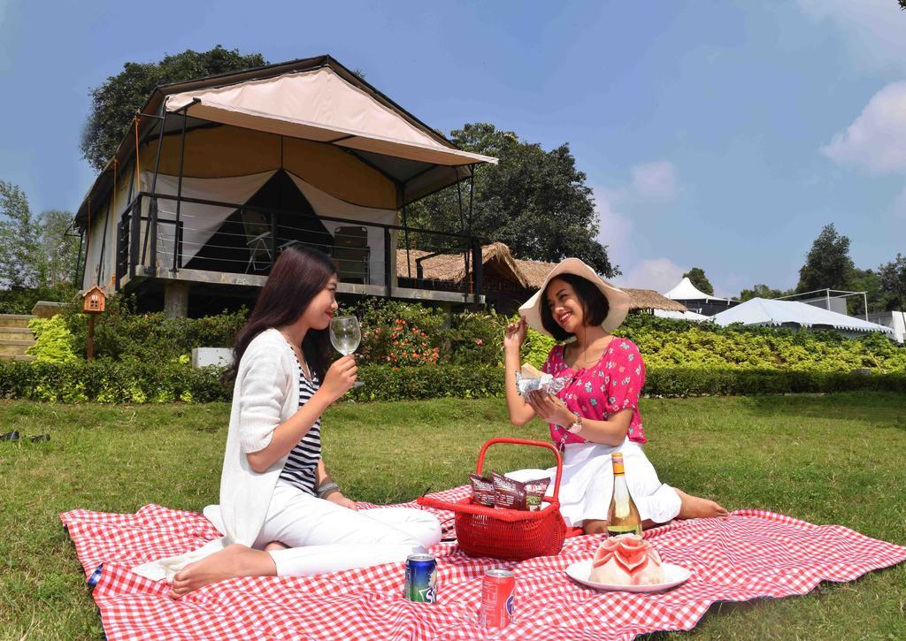 Trizara Resorts - Glam Camping Lembang Exterior foto